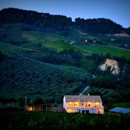 B&B Casale Fonte Vecchia มอนเตปรันโดเน ภายนอก รูปภาพ