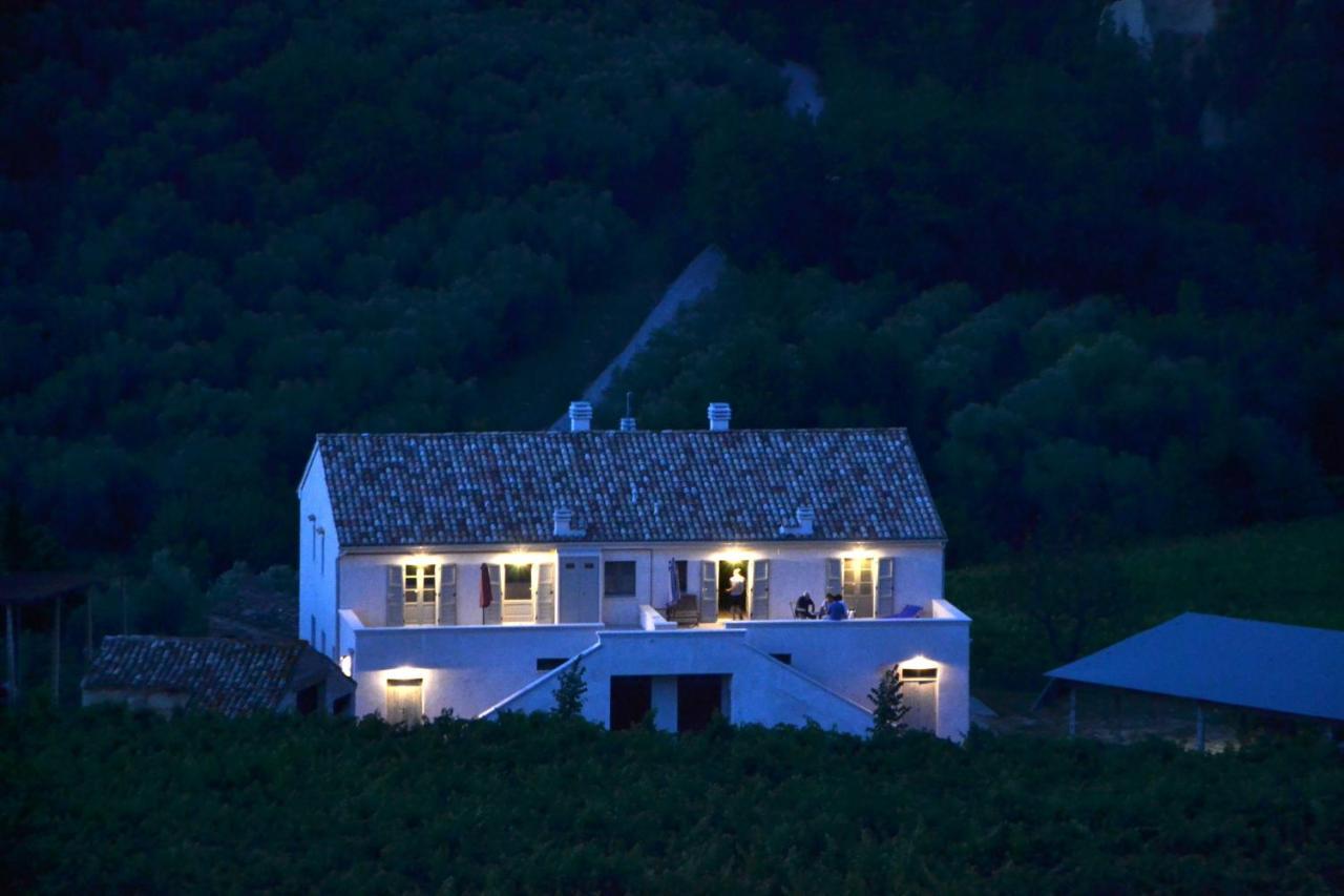 B&B Casale Fonte Vecchia มอนเตปรันโดเน ภายนอก รูปภาพ